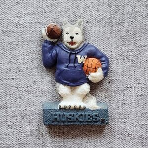 UW Huskies University Of Washington Vintage Fridge Magnet VTG